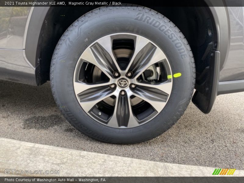  2021 Highlander XLE AWD Wheel