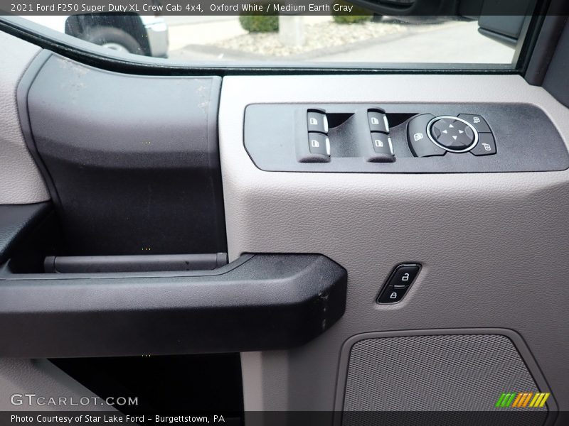 Oxford White / Medium Earth Gray 2021 Ford F250 Super Duty XL Crew Cab 4x4