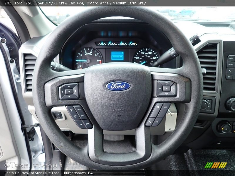 Oxford White / Medium Earth Gray 2021 Ford F250 Super Duty XL Crew Cab 4x4