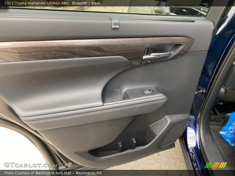 Door Panel of 2021 Highlander Limited AWD