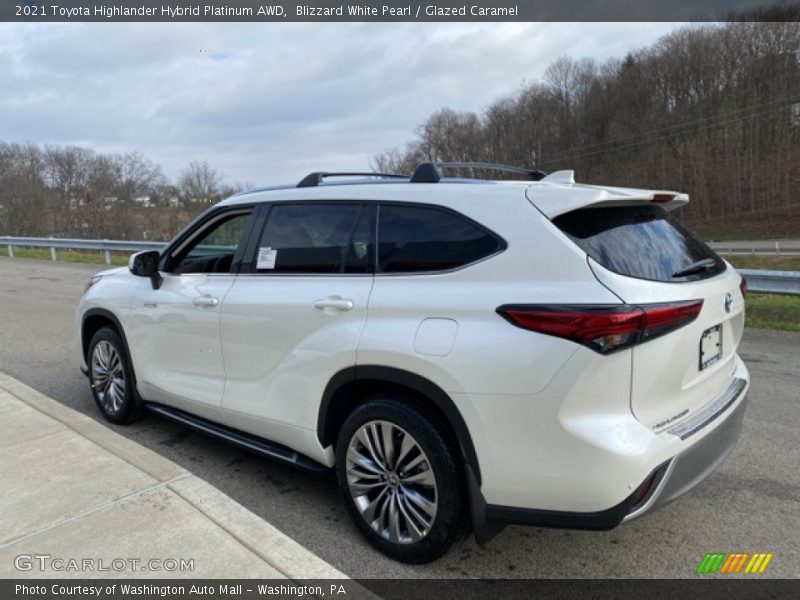Blizzard White Pearl / Glazed Caramel 2021 Toyota Highlander Hybrid Platinum AWD