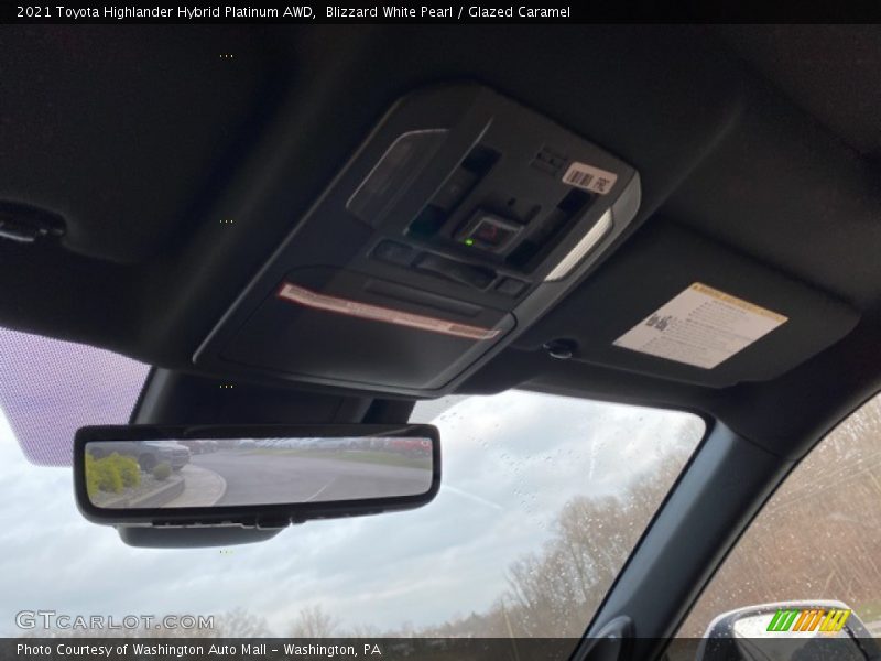 Blizzard White Pearl / Glazed Caramel 2021 Toyota Highlander Hybrid Platinum AWD