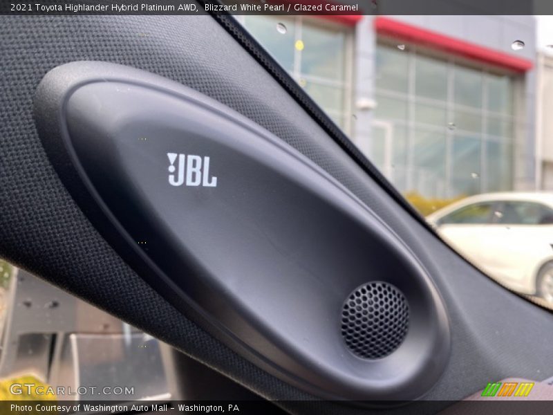 Blizzard White Pearl / Glazed Caramel 2021 Toyota Highlander Hybrid Platinum AWD