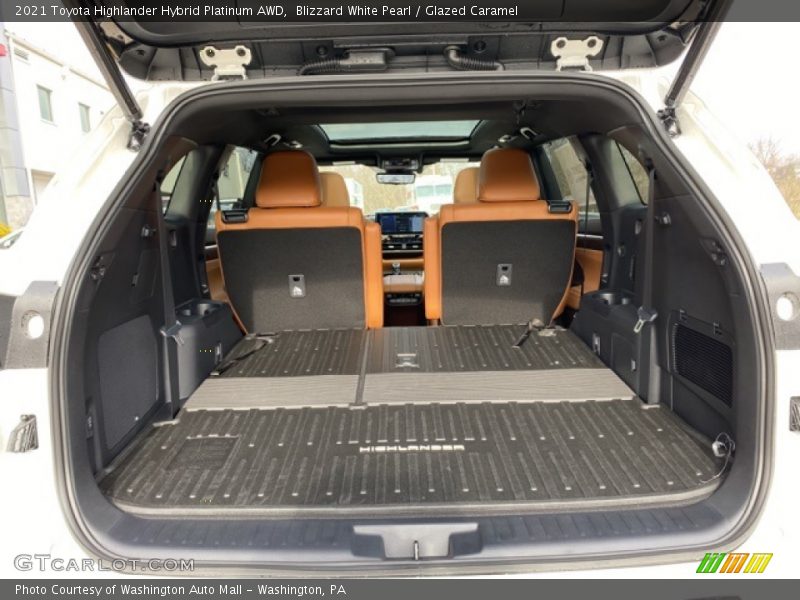 Blizzard White Pearl / Glazed Caramel 2021 Toyota Highlander Hybrid Platinum AWD