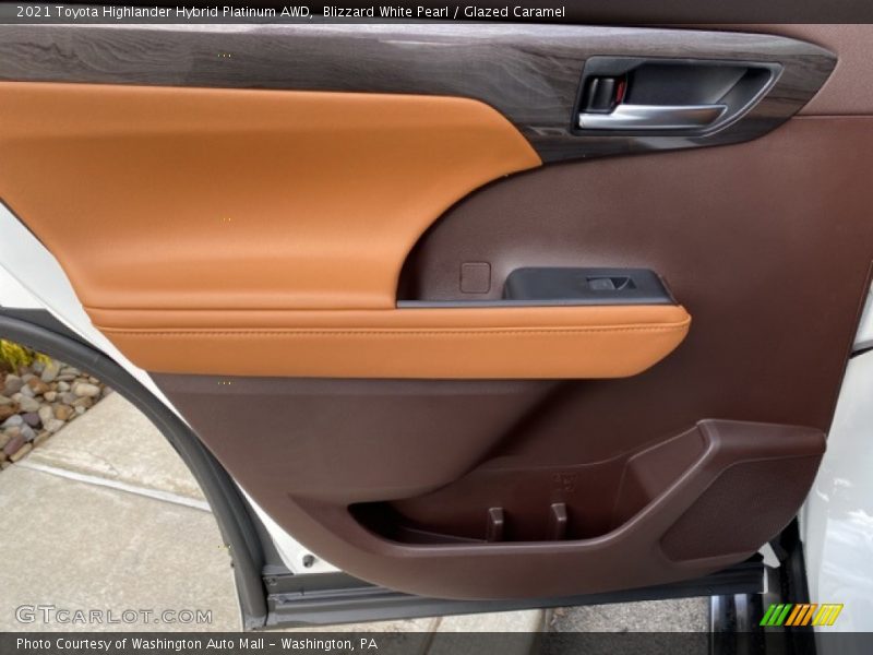 Blizzard White Pearl / Glazed Caramel 2021 Toyota Highlander Hybrid Platinum AWD