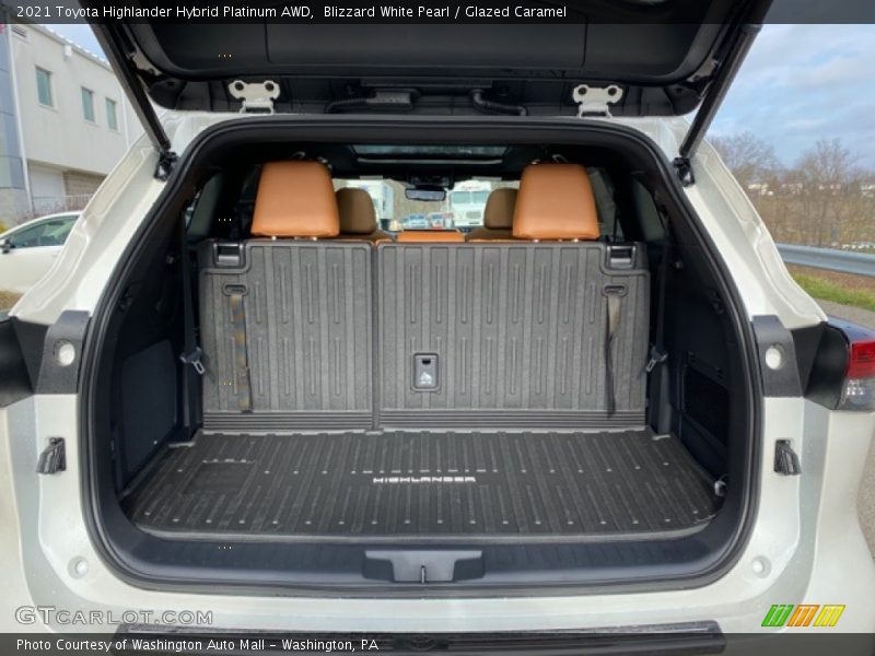 Blizzard White Pearl / Glazed Caramel 2021 Toyota Highlander Hybrid Platinum AWD