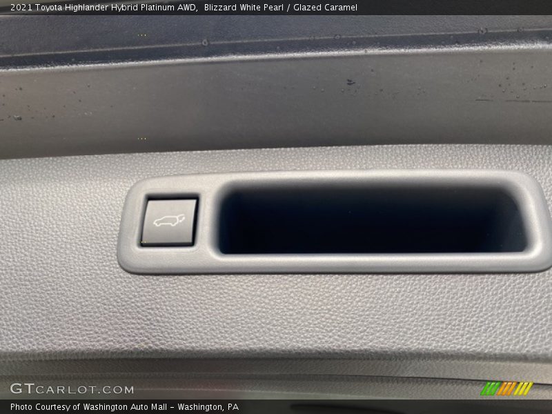 Blizzard White Pearl / Glazed Caramel 2021 Toyota Highlander Hybrid Platinum AWD