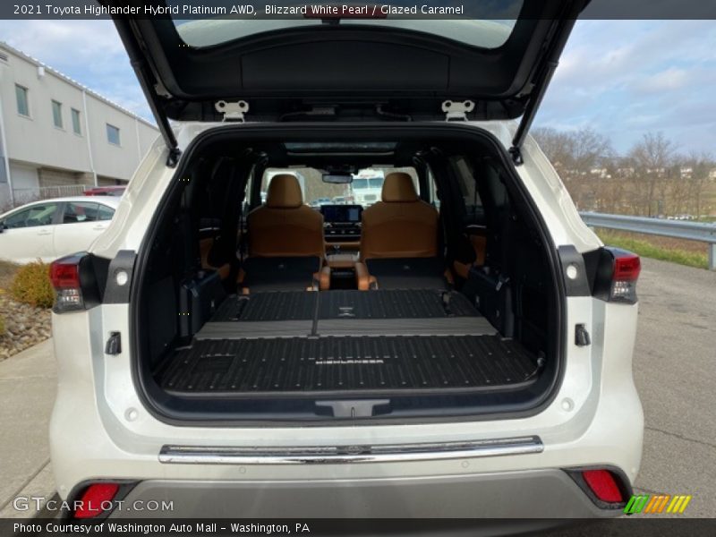 Blizzard White Pearl / Glazed Caramel 2021 Toyota Highlander Hybrid Platinum AWD