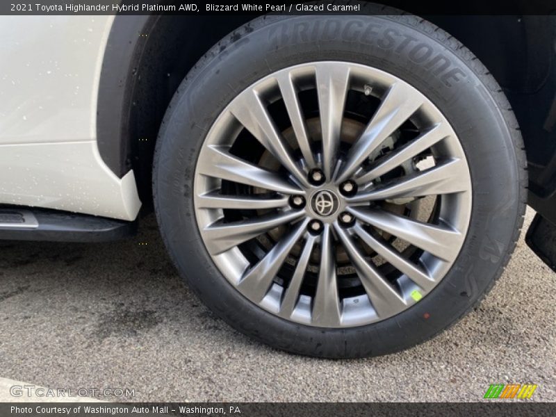 Blizzard White Pearl / Glazed Caramel 2021 Toyota Highlander Hybrid Platinum AWD