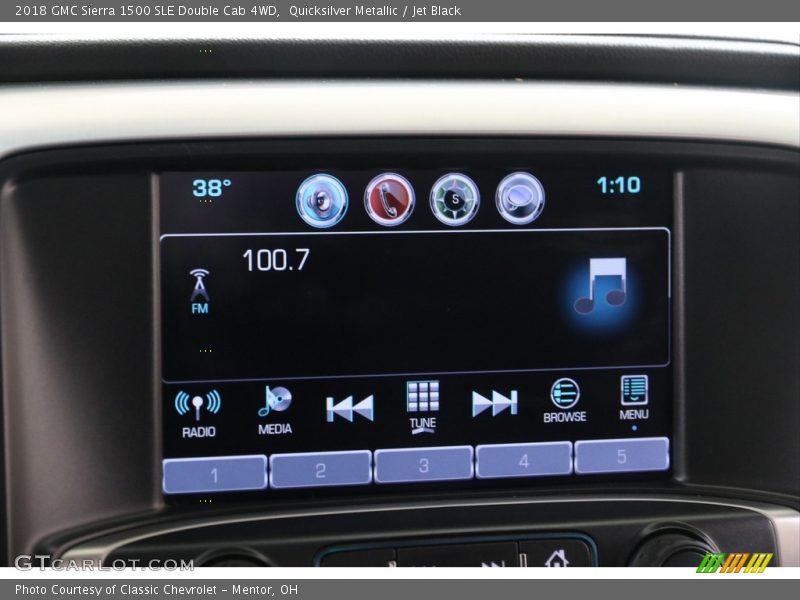 Quicksilver Metallic / Jet Black 2018 GMC Sierra 1500 SLE Double Cab 4WD