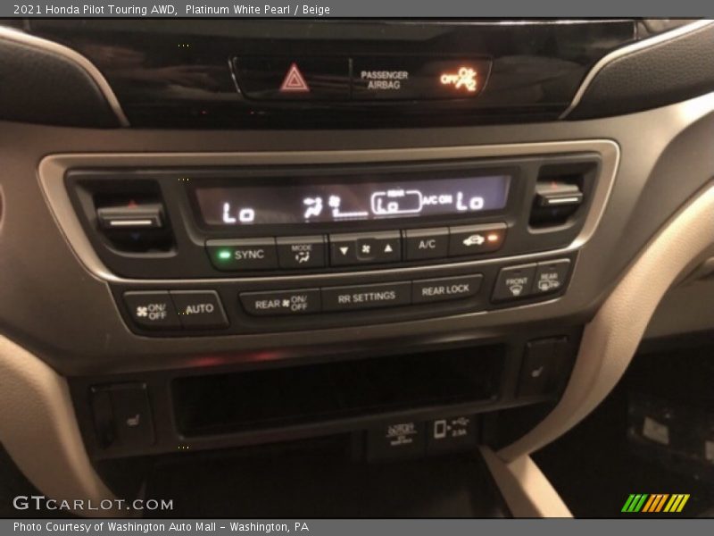 Platinum White Pearl / Beige 2021 Honda Pilot Touring AWD