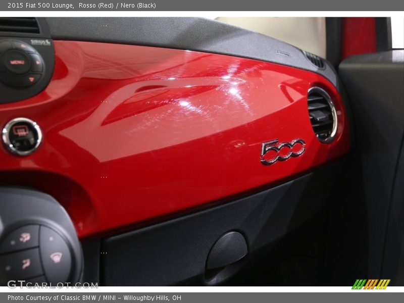 Rosso (Red) / Nero (Black) 2015 Fiat 500 Lounge