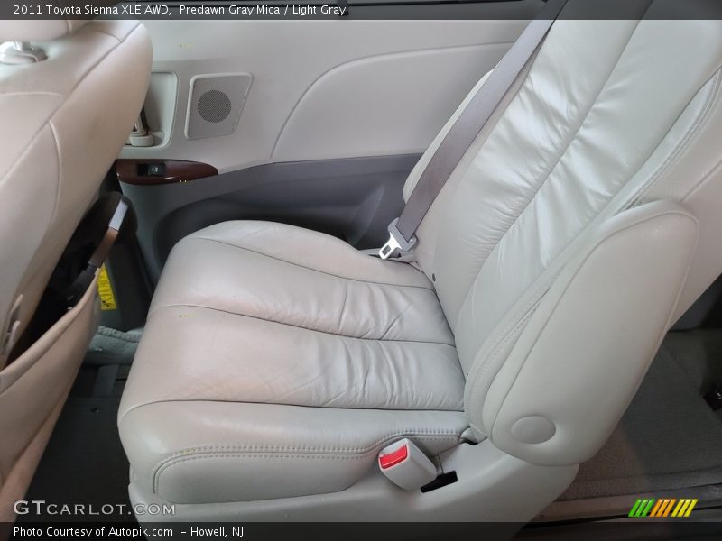 Predawn Gray Mica / Light Gray 2011 Toyota Sienna XLE AWD