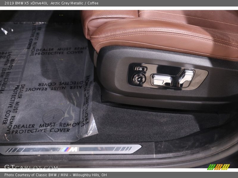Arctic Grey Metallic / Coffee 2019 BMW X5 xDrive40i