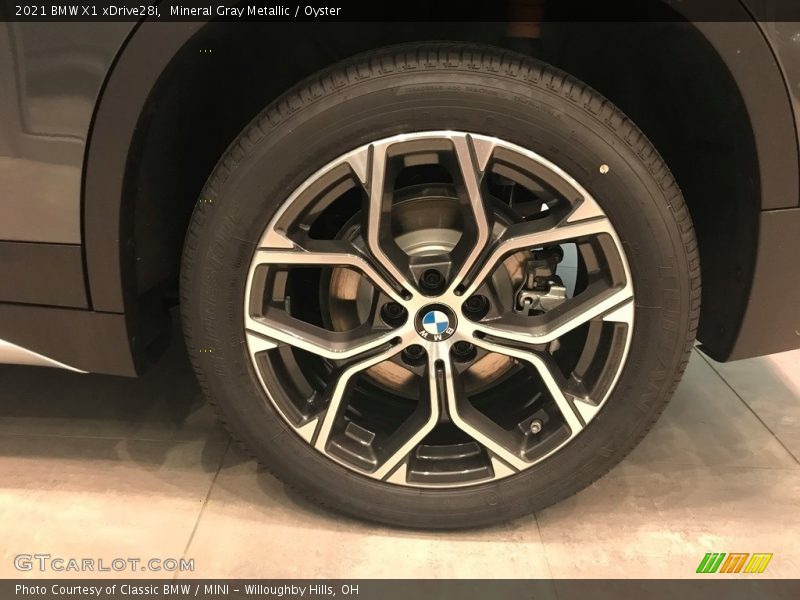Mineral Gray Metallic / Oyster 2021 BMW X1 xDrive28i
