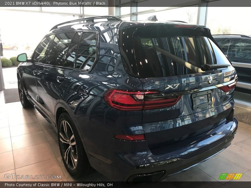 Phytonic Blue Metallic / Black 2021 BMW X7 xDrive40i