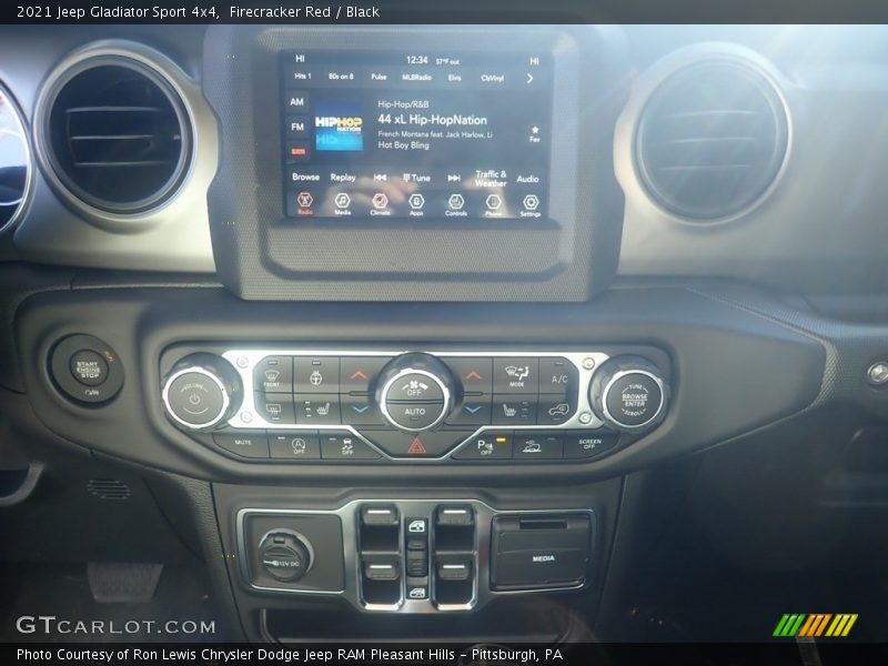 Firecracker Red / Black 2021 Jeep Gladiator Sport 4x4