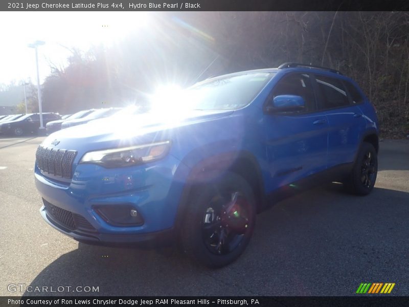 Hydro Blue Pearl / Black 2021 Jeep Cherokee Latitude Plus 4x4