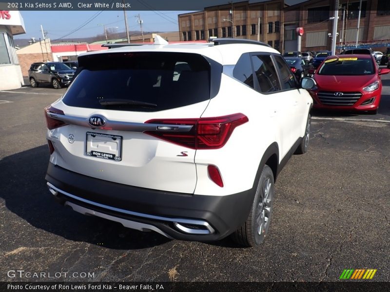 Clear White / Black 2021 Kia Seltos S AWD