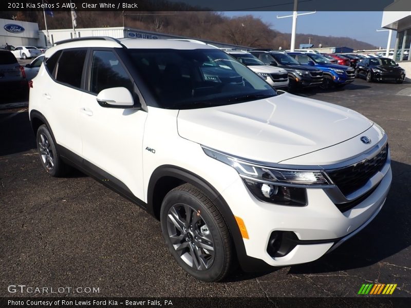 Clear White / Black 2021 Kia Seltos S AWD