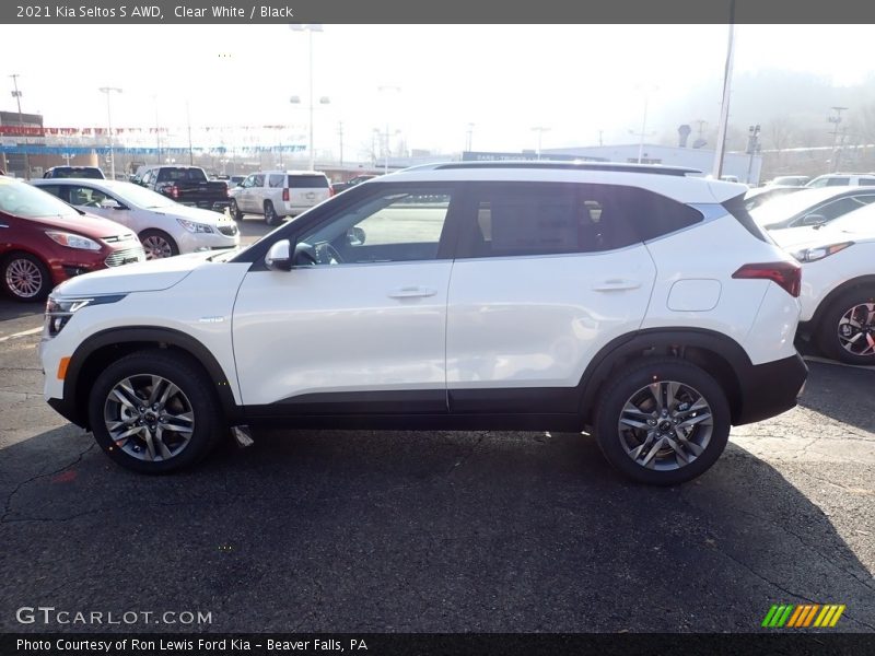 Clear White / Black 2021 Kia Seltos S AWD