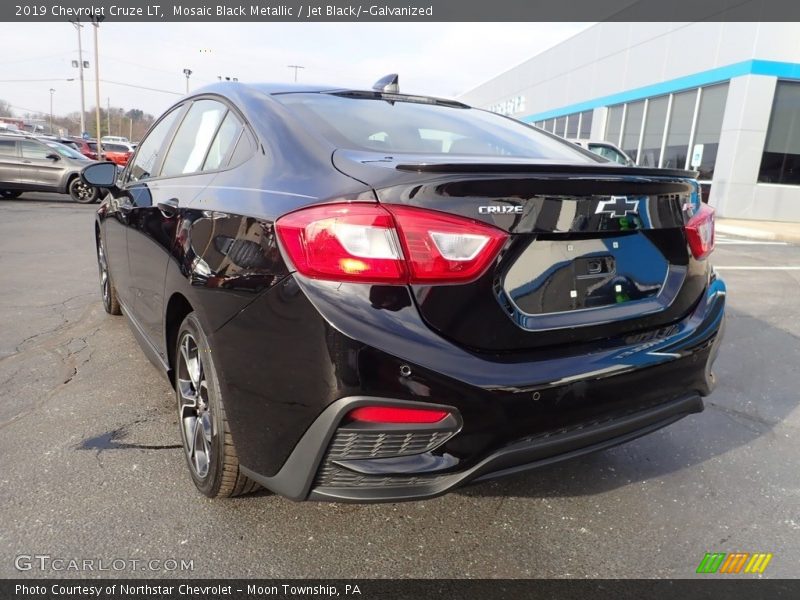 Mosaic Black Metallic / Jet Black/­Galvanized 2019 Chevrolet Cruze LT