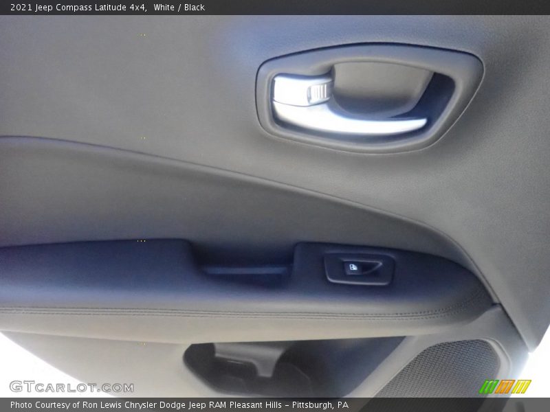 White / Black 2021 Jeep Compass Latitude 4x4