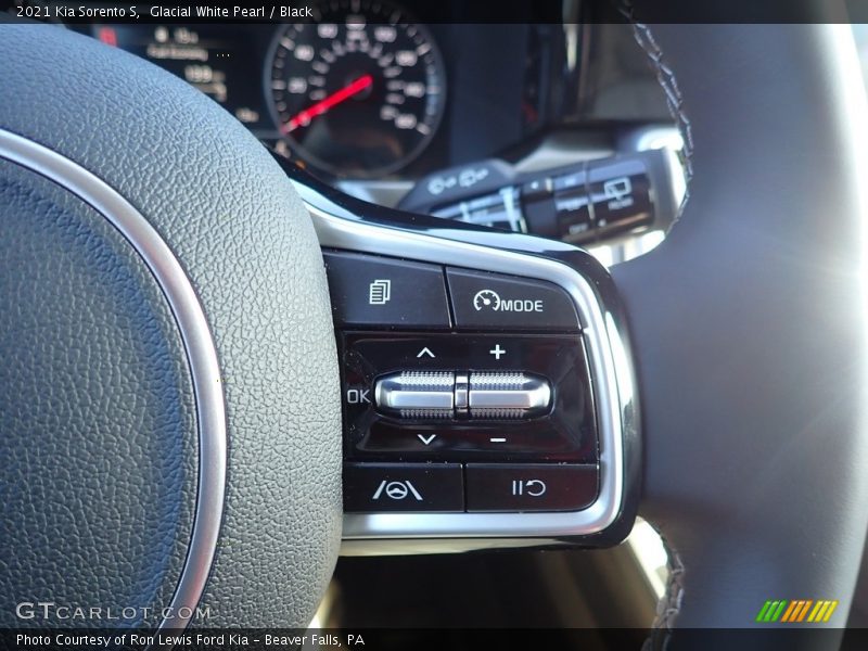 Glacial White Pearl / Black 2021 Kia Sorento S