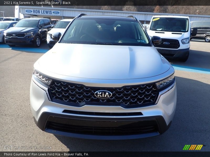 Sparkling Silver / Black 2021 Kia Sorento S