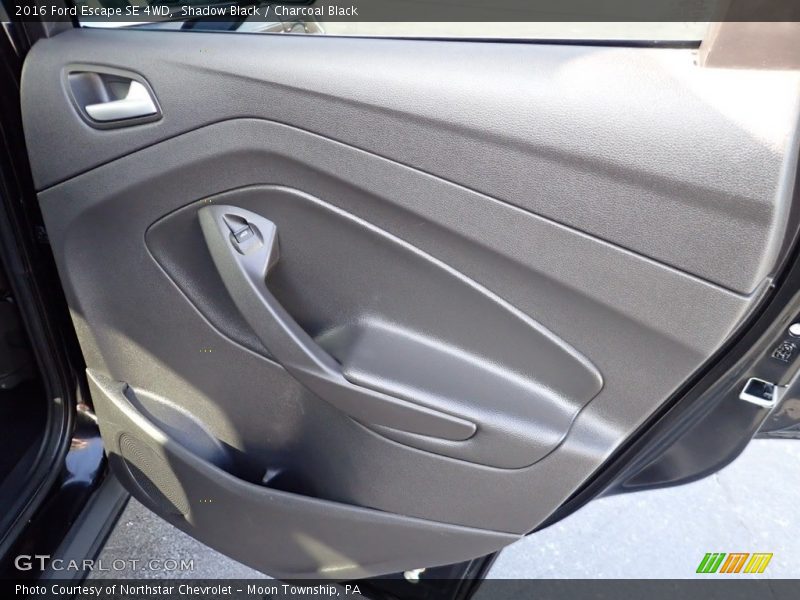 Shadow Black / Charcoal Black 2016 Ford Escape SE 4WD