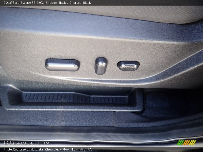 Shadow Black / Charcoal Black 2016 Ford Escape SE 4WD