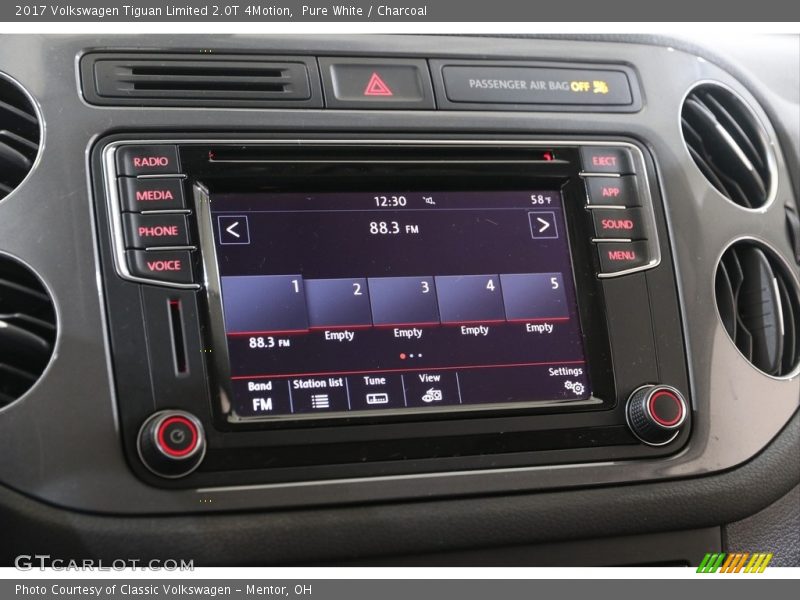 Pure White / Charcoal 2017 Volkswagen Tiguan Limited 2.0T 4Motion