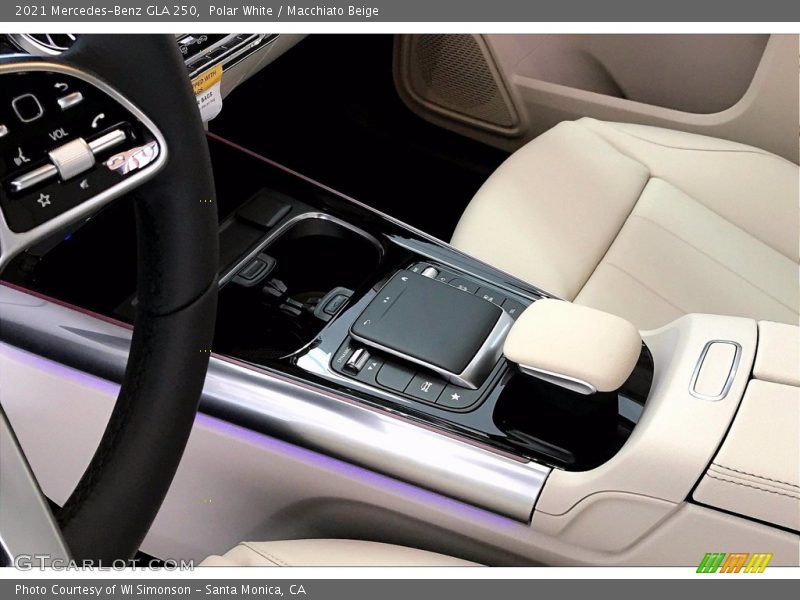Polar White / Macchiato Beige 2021 Mercedes-Benz GLA 250