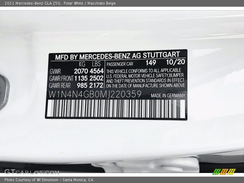 Polar White / Macchiato Beige 2021 Mercedes-Benz GLA 250