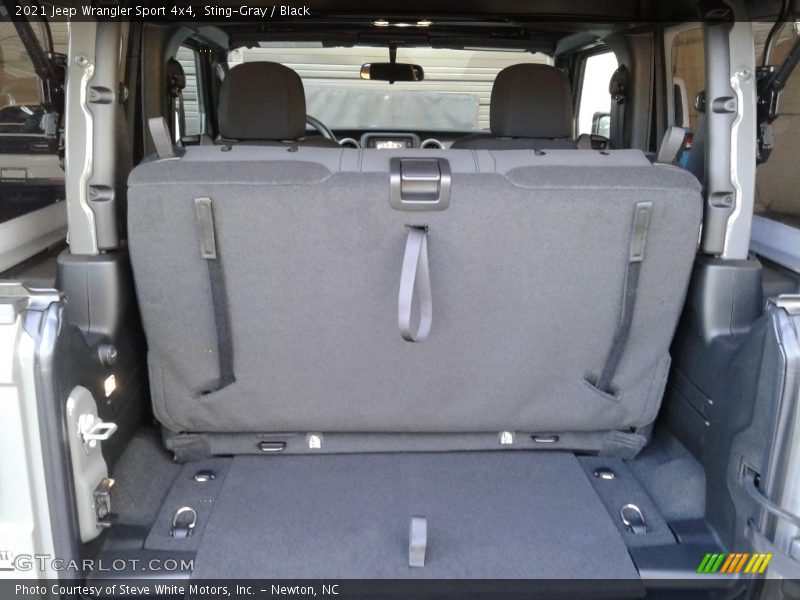  2021 Wrangler Sport 4x4 Trunk