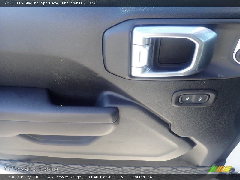 Bright White / Black 2021 Jeep Gladiator Sport 4x4