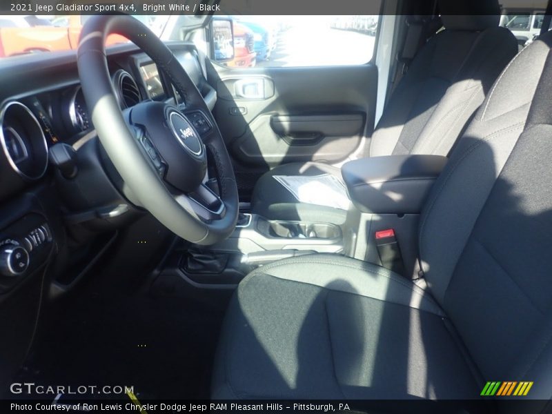 Bright White / Black 2021 Jeep Gladiator Sport 4x4