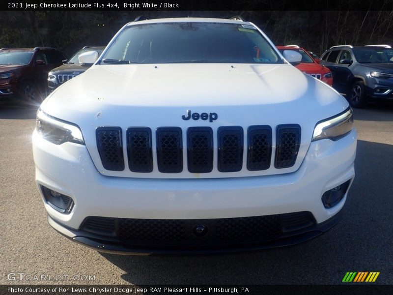 Bright White / Black 2021 Jeep Cherokee Latitude Plus 4x4