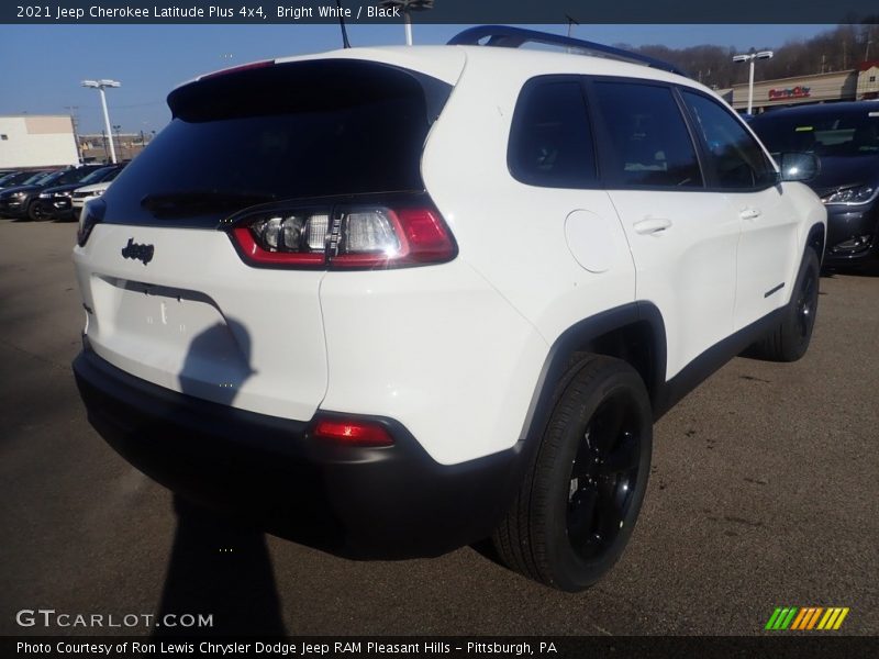 Bright White / Black 2021 Jeep Cherokee Latitude Plus 4x4