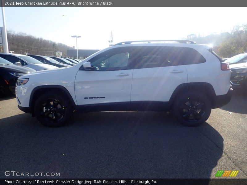 Bright White / Black 2021 Jeep Cherokee Latitude Plus 4x4