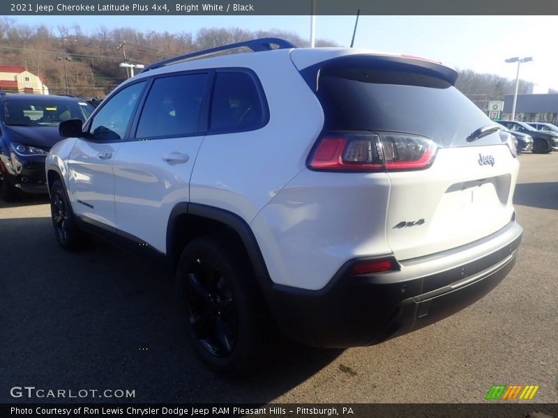 Bright White / Black 2021 Jeep Cherokee Latitude Plus 4x4