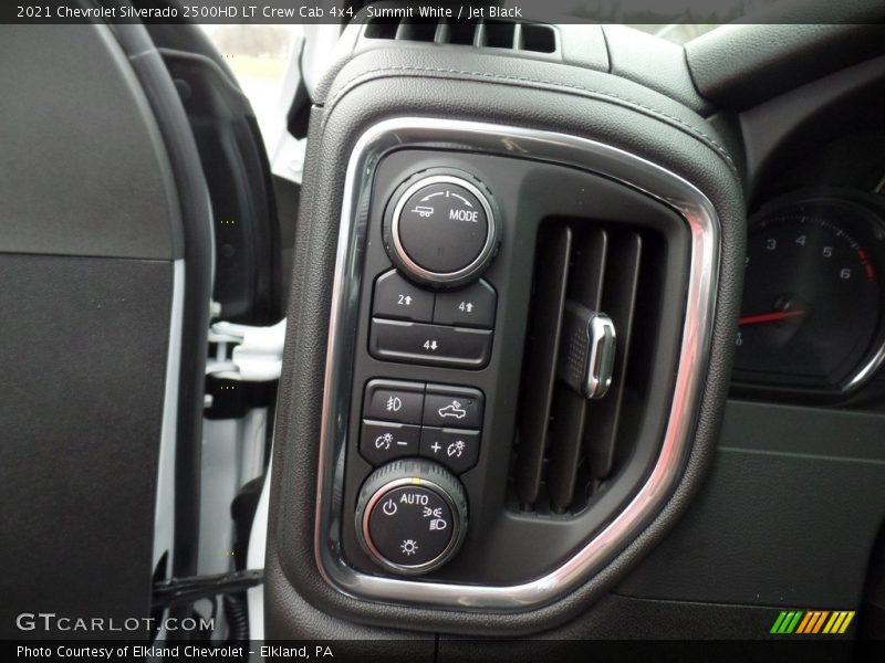 Controls of 2021 Silverado 2500HD LT Crew Cab 4x4
