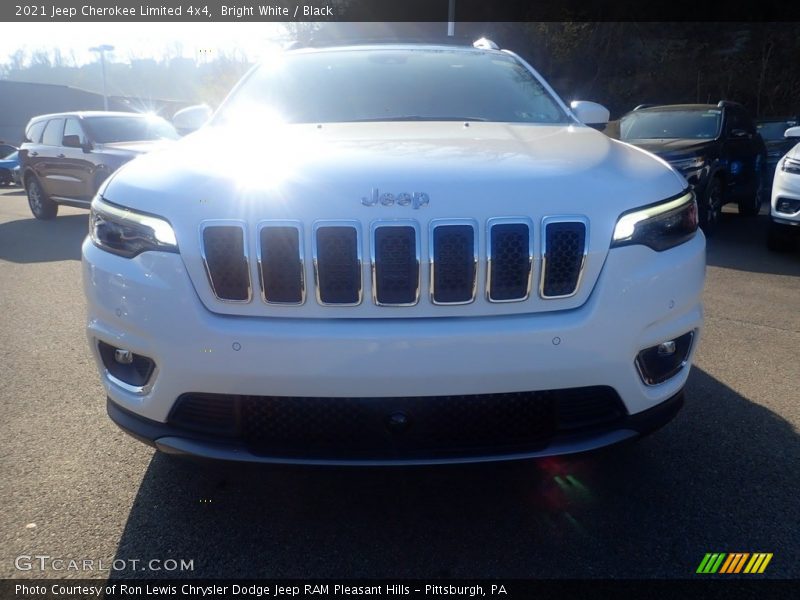 Bright White / Black 2021 Jeep Cherokee Limited 4x4