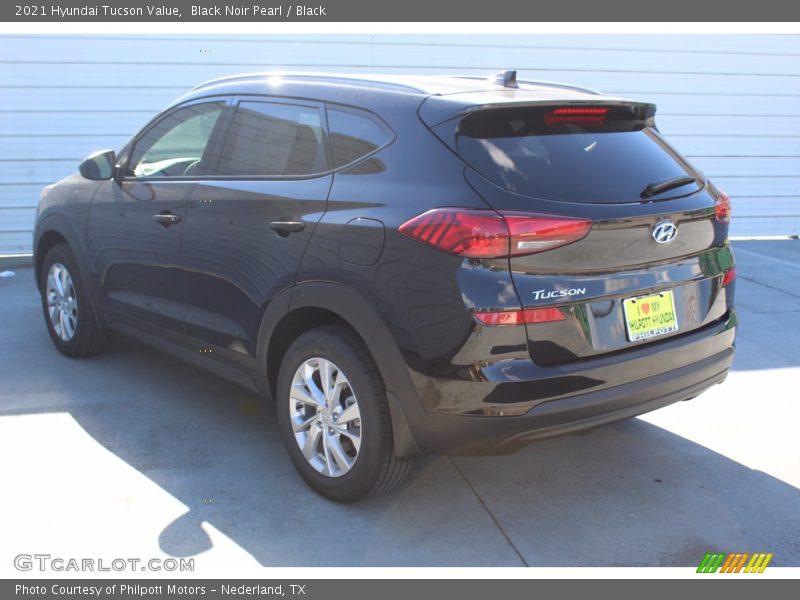 Black Noir Pearl / Black 2021 Hyundai Tucson Value