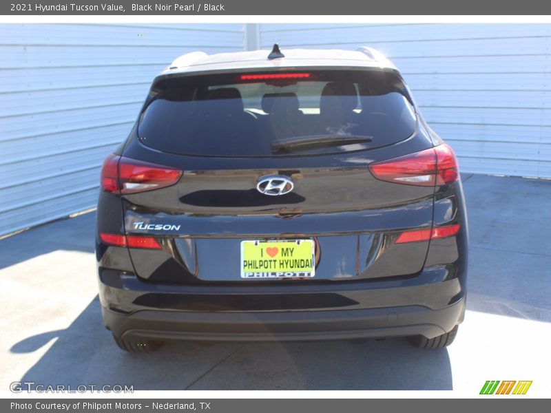 Black Noir Pearl / Black 2021 Hyundai Tucson Value