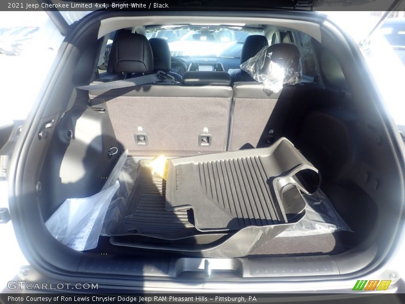Bright White / Black 2021 Jeep Cherokee Limited 4x4