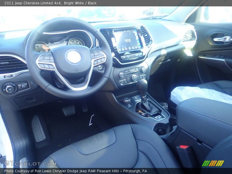 Bright White / Black 2021 Jeep Cherokee Limited 4x4