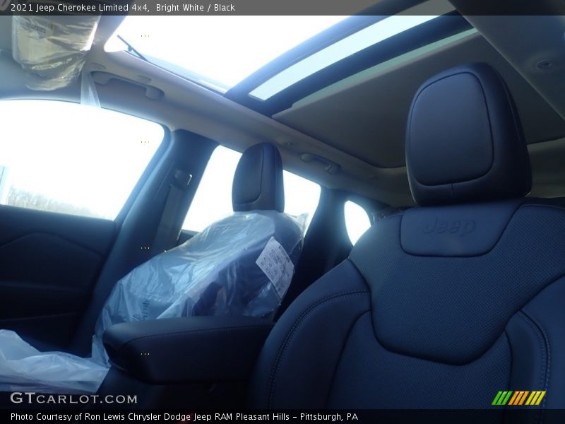 Bright White / Black 2021 Jeep Cherokee Limited 4x4