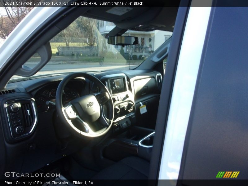 Summit White / Jet Black 2021 Chevrolet Silverado 1500 RST Crew Cab 4x4