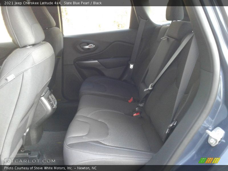 Slate Blue Pearl / Black 2021 Jeep Cherokee Latitude 4x4